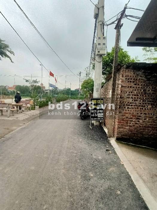 Bán đất Dương Khuê, Gia Lâm. MT 11M DT ~177m2 giá 2.3T