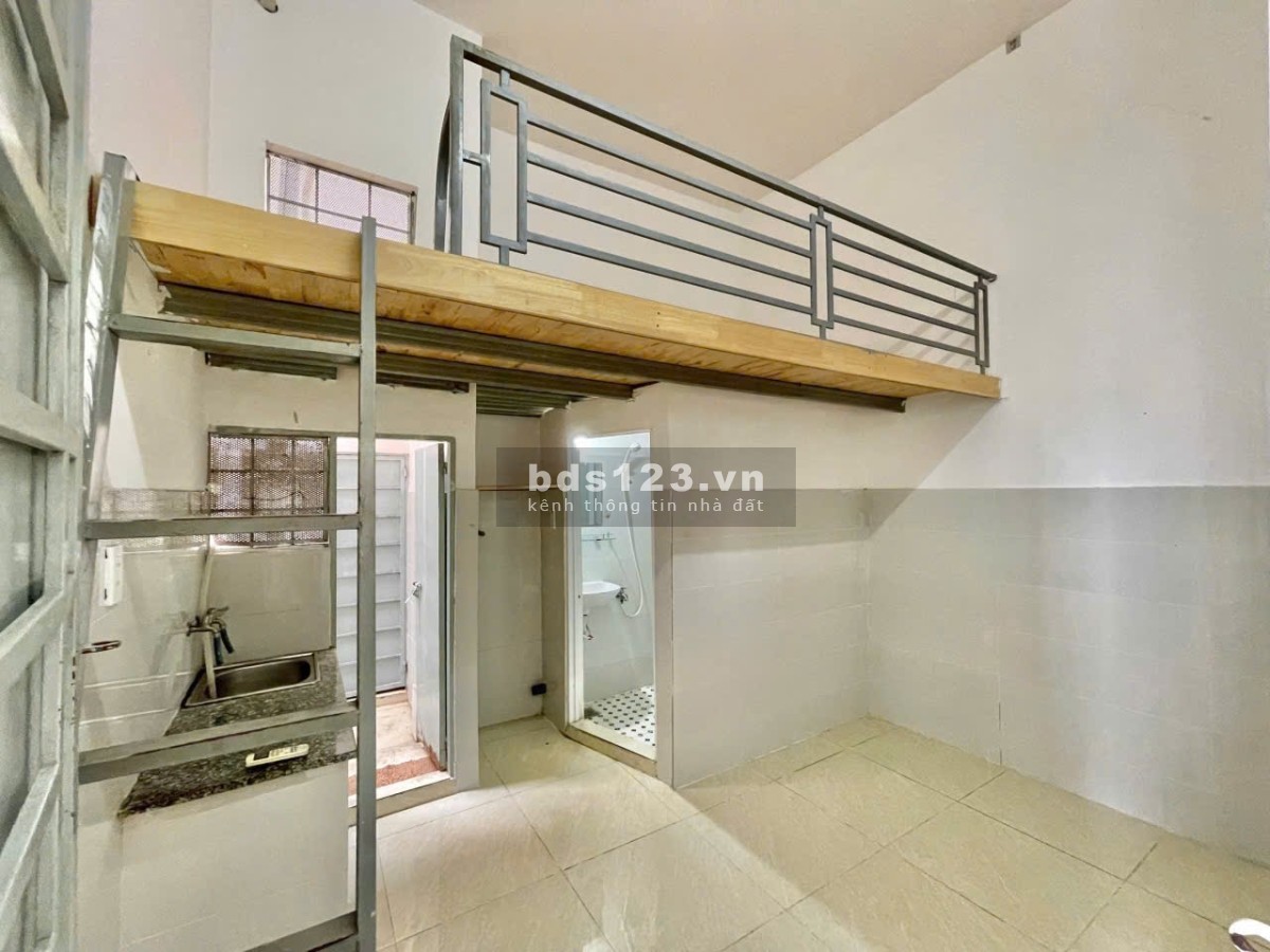 Phòng trọ có gác ngay Trường Chinh, thông ra hẻm Trương Công Định, Bàu Cát, Âu Cơ