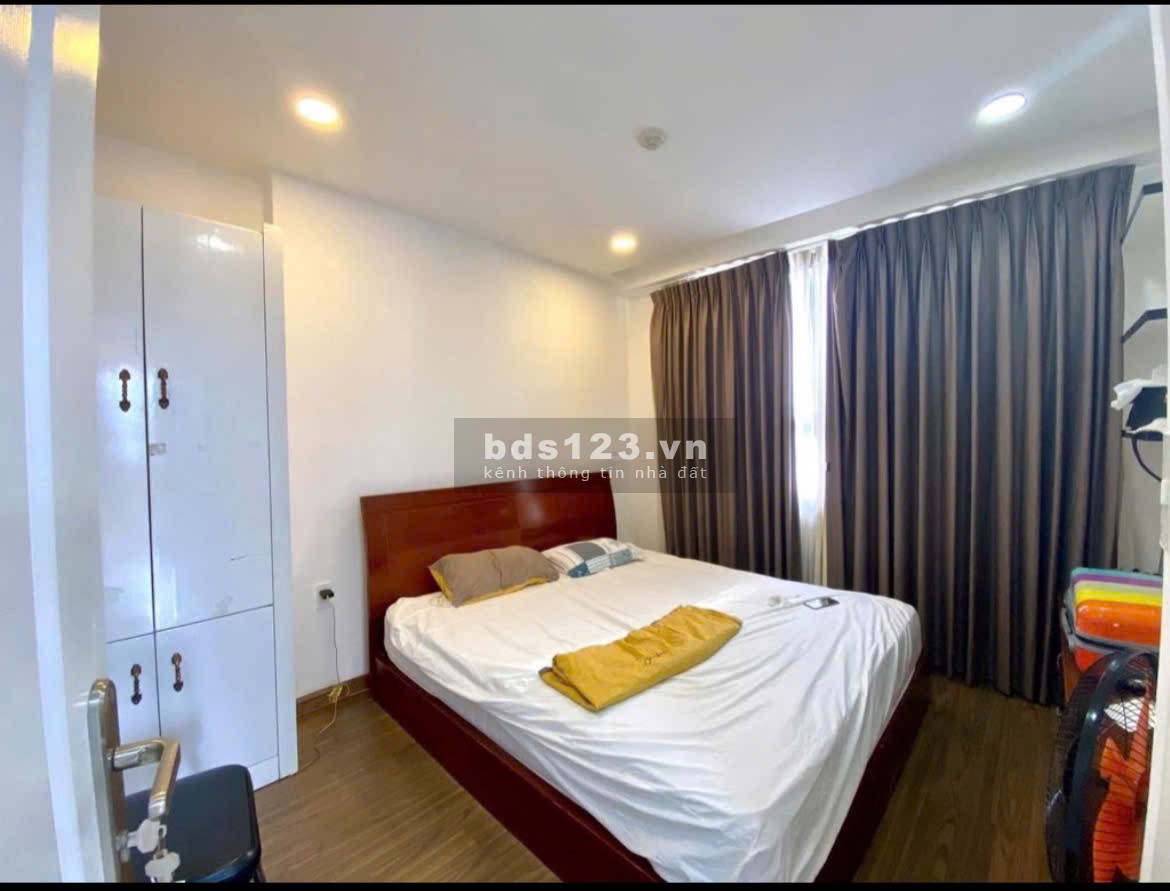 Cho thuê chung cư Phúc Yên 2, Tân Bình, 137m2, 3pn, 3wc, 15tr/tháng. Lầu 12