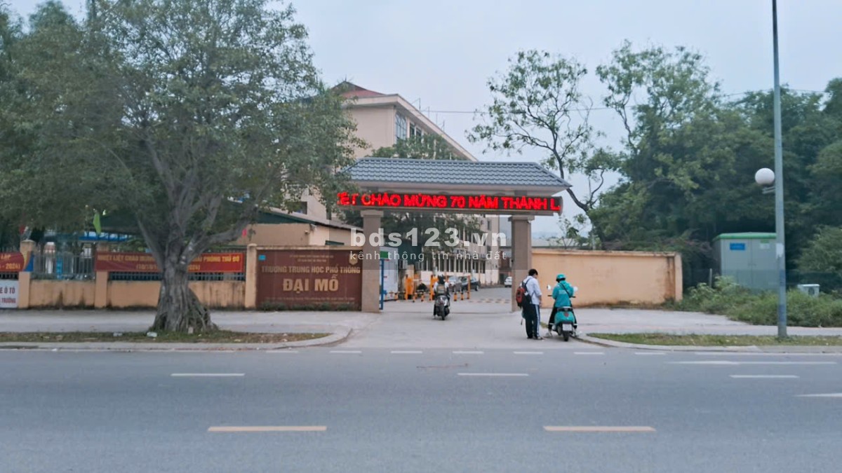 Bán nhà Quang Tiến, đường rộng thênh thang, hàng xóm đại gia, ngân sách trên 5 tỷ