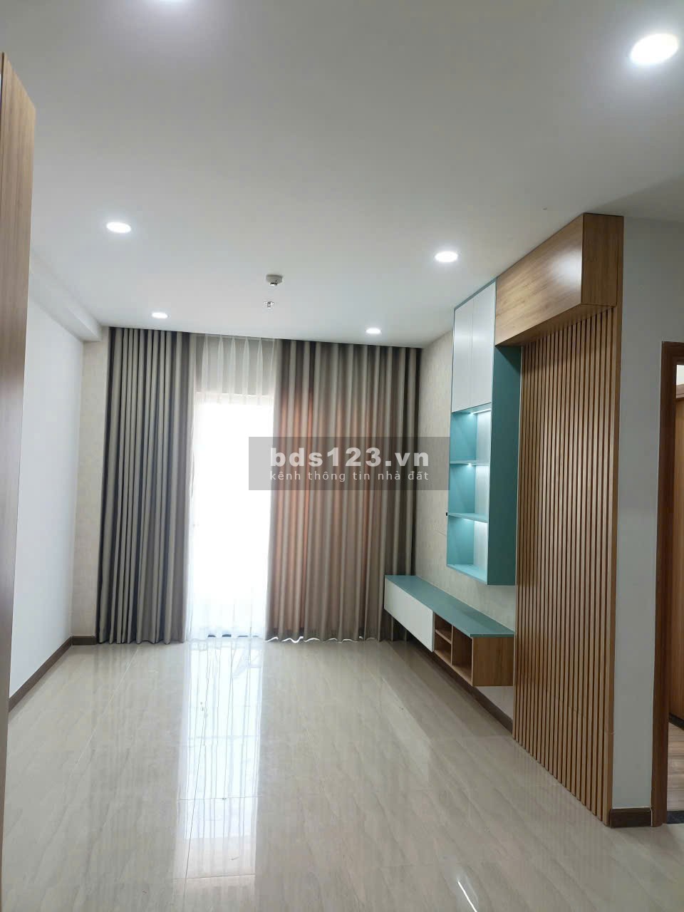 Chính chủ bán căn hộ chung cư Bcons Plaza