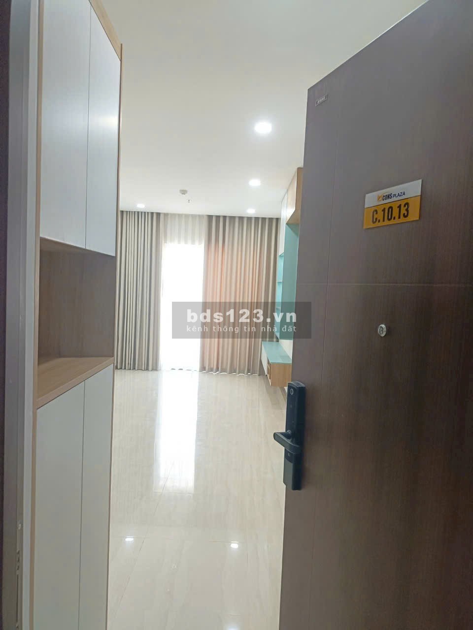 Chính chủ bán căn hộ chung cư Bcons Plaza