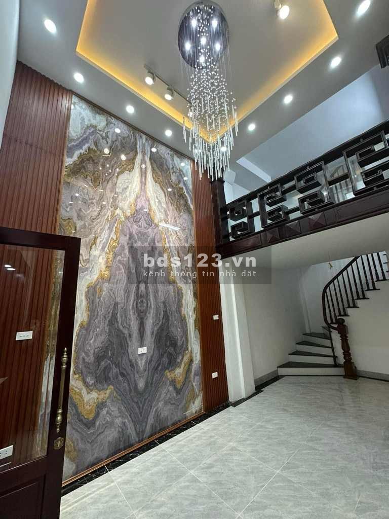 Siêu phẩm mặt ngõ Hào Nam đẹp lung linh, nội thất sang xịn - DT: 30m2 x 6 tầng - 7,2 tỷ