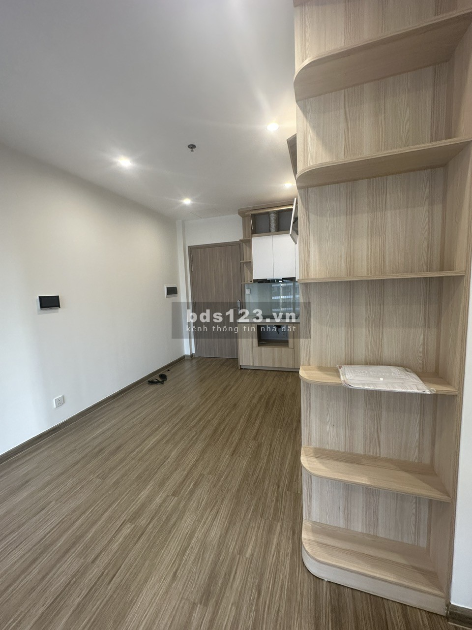 Nhỉnh 64 triệu/m2 sở hữu 3PN2WC 75m đồ cơ bản 4.8 tỷ thu về Vinhomes Smart City
