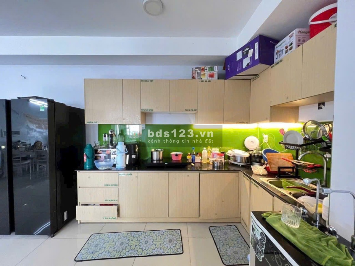 Cho thuê chung cư Phúc Yên 2, Tân Bình, 137m2 3pn, 3wc NT, 15tr/tháng.