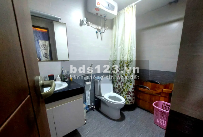 Bán nhà gấp căn hộ chung cư An Dương Vương-tây hồ 76m2 t18 5.5 tỷ