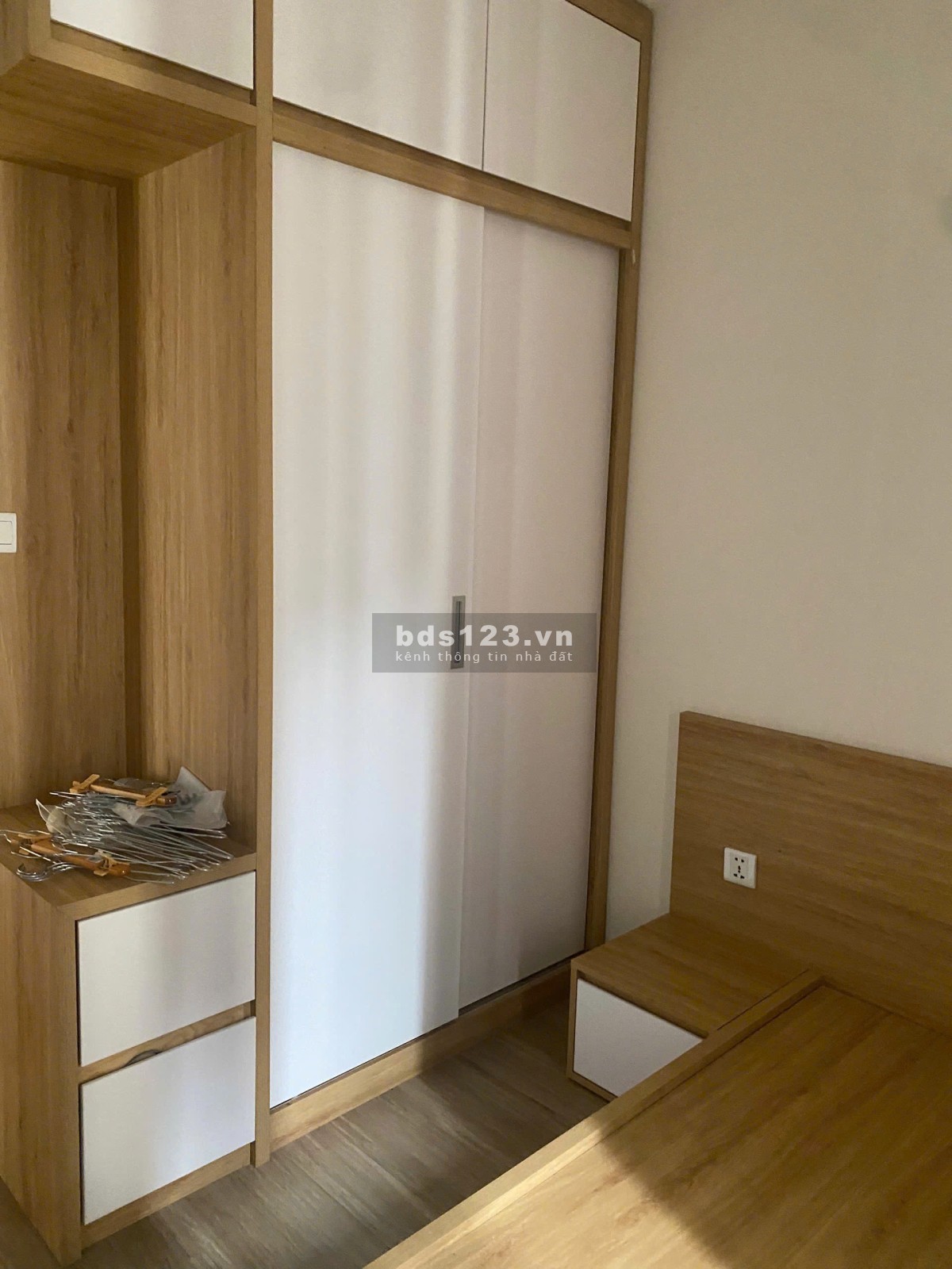 Nhỉnh 64 triệu/m2 sở hữu 3PN2WC 75m đồ cơ bản 4.8 tỷ thu về Vinhomes Smart City