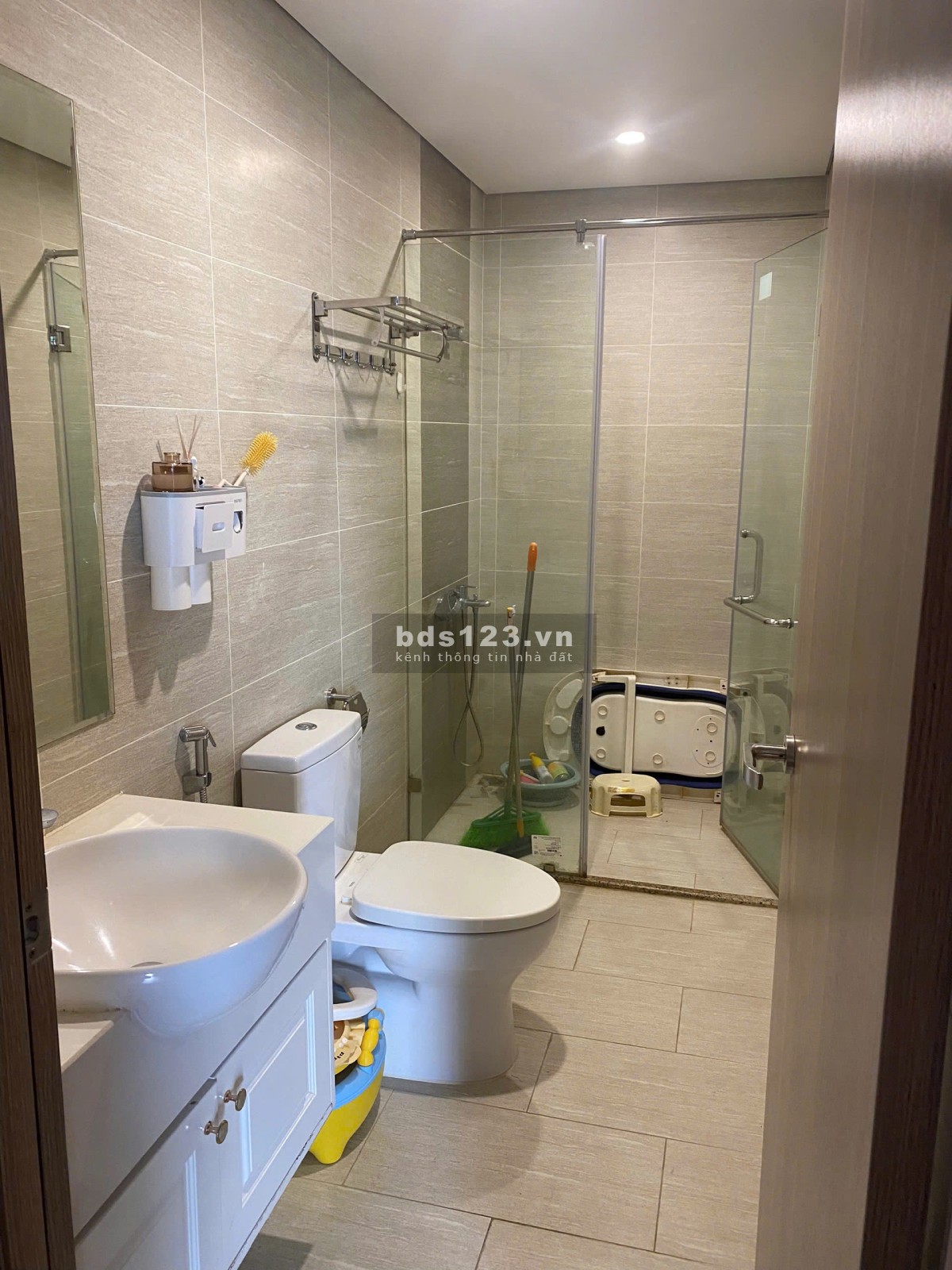 Nhỉnh 64 triệu/m2 sở hữu 3PN2WC 75m đồ cơ bản 4.8 tỷ thu về Vinhomes Smart City