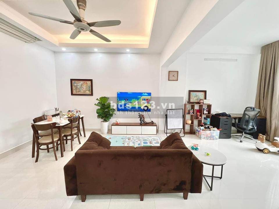 Biệt thử đẳng cấp - Đẳng Cấp Ba Đình - Lô góc 3 mặt thoáng - Ba Đình trung tâm