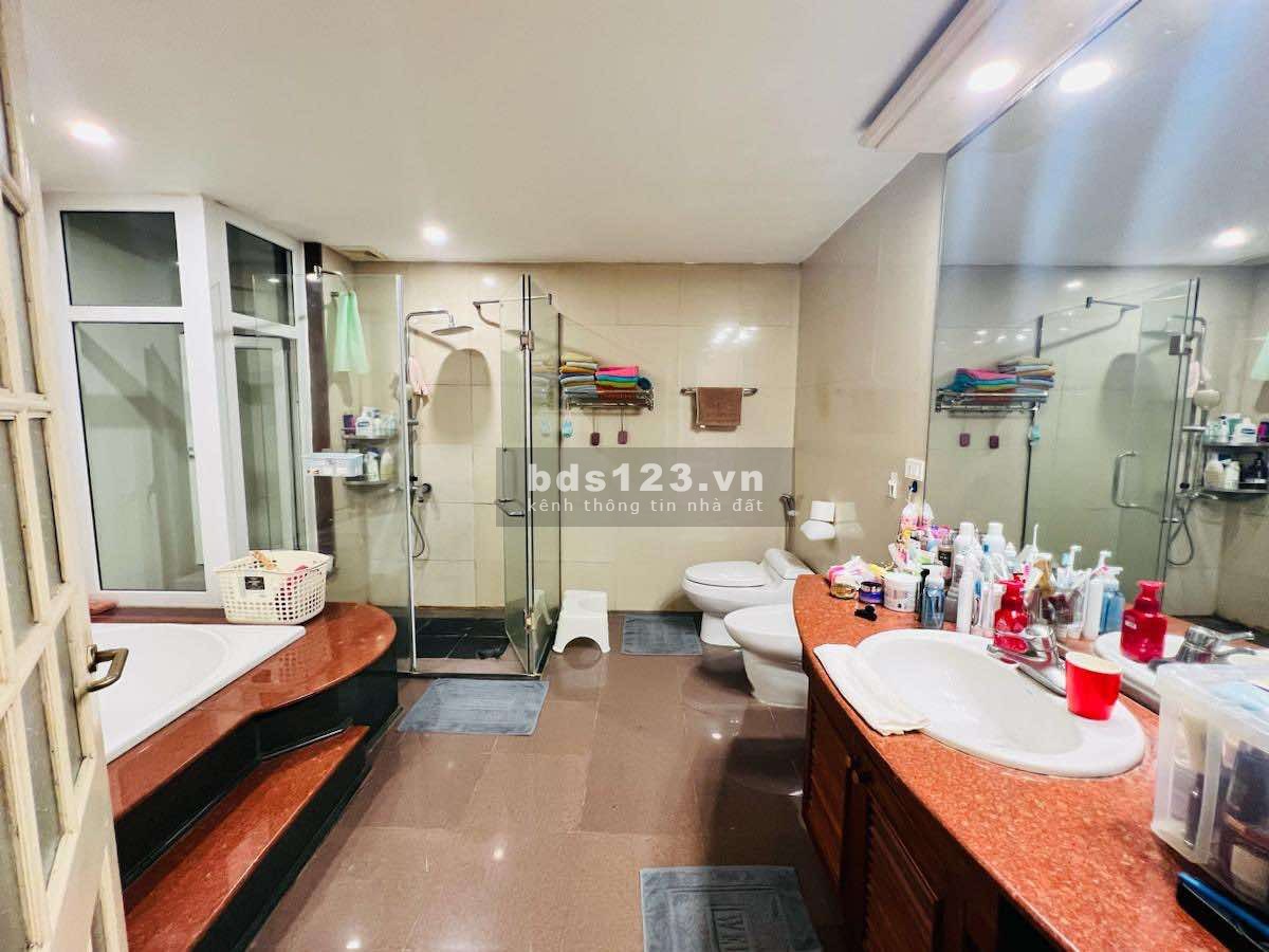 Biệt thự kiểu cổ - Trung tâm Ba Đình – Phố Linh Lang đẳng cấp - Khu VIP