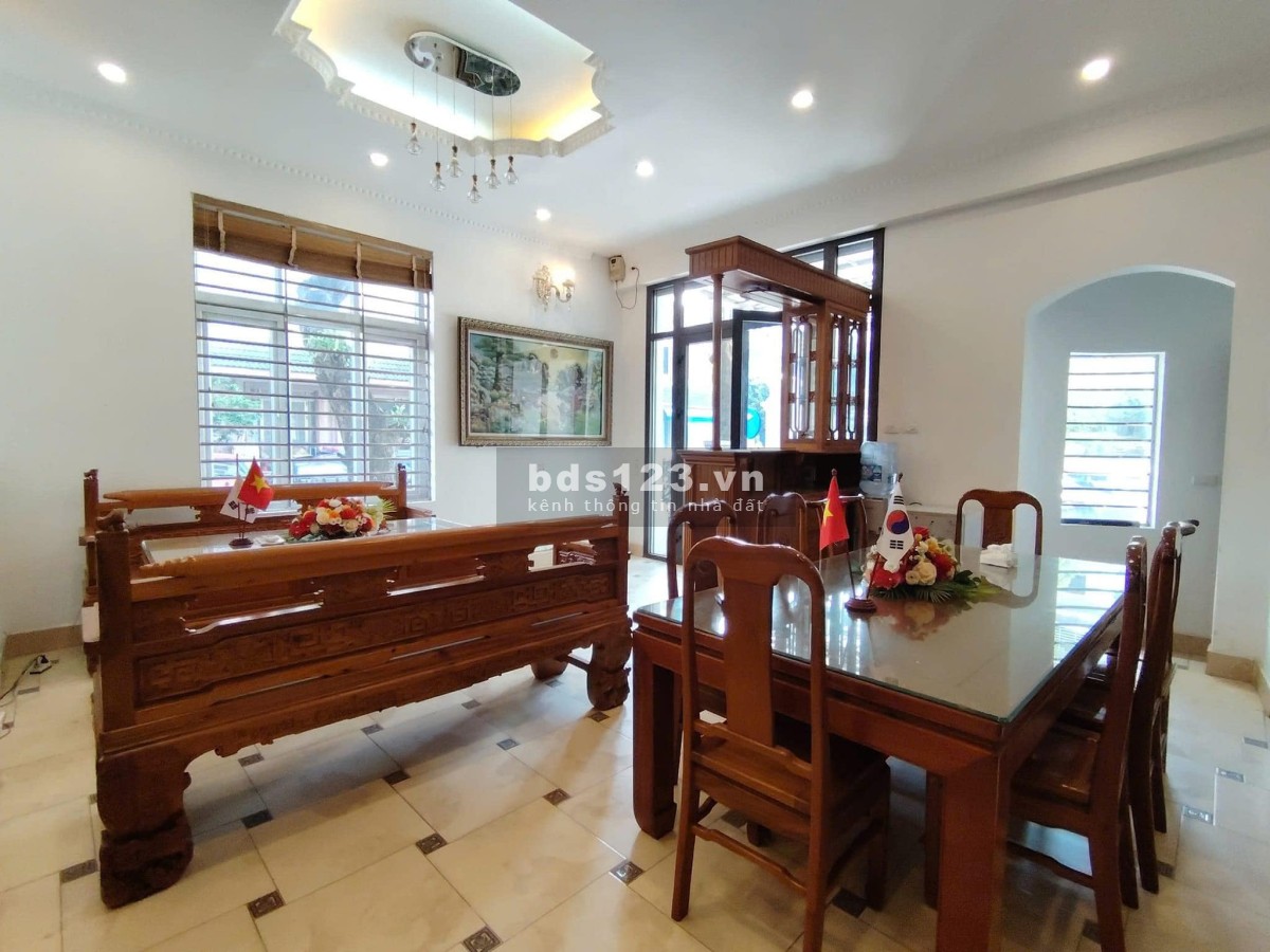 Bán siêu biệt thự lô góc Ba Đình – 141M2 - 3 Mặt thoáng - An ninh đảm bảo 24/7
