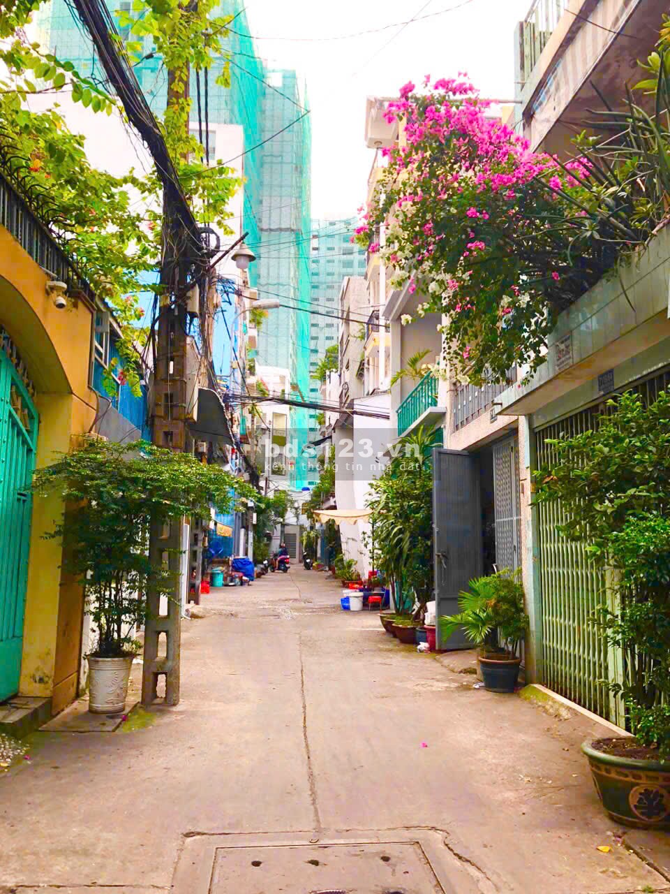 Thành Thái P.14 Q.10 - Lô góc 2 mặt hẻm xe tải thông - Dòng tiền 56 triệu/ tháng