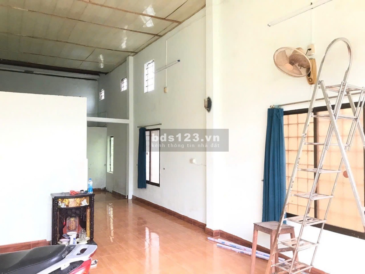 Một căn duy nhất lô góc kiệt ô tô Tôn Đản, 77m2-ngang 5, chỉ nhỉnh 2 tỷ