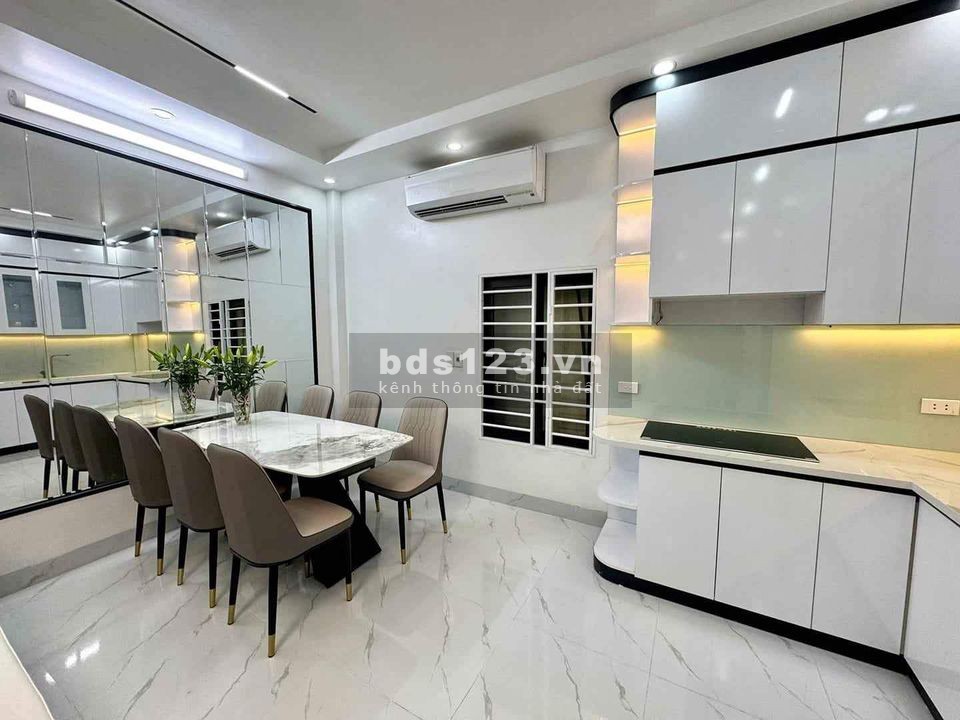 Đặng Tiến Đông, ô tô tránh kinh doanh siêu đỉnh - 45M2 x 5T nhà dân xây cực chắc chắn, 15.7 tỷ