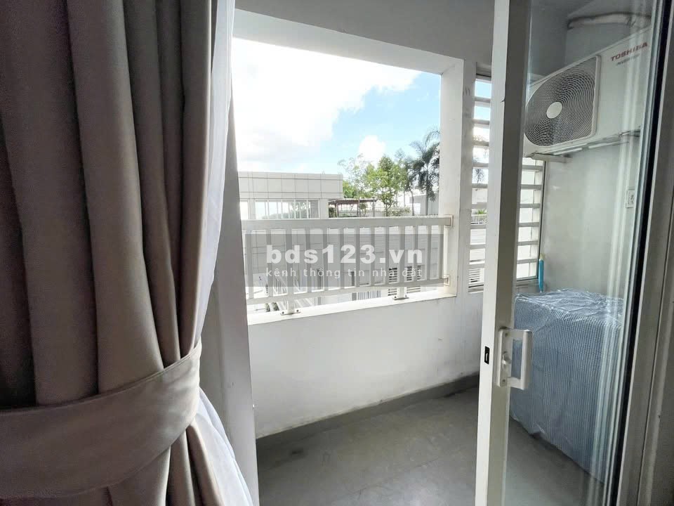 Cao ốc Phú NHuận, Hoàng Minh Giám, P9: 115m2, 3p ngủ, 2wc, NT, 16tr