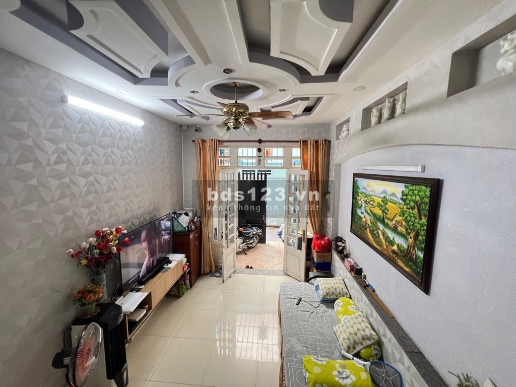 Bán nhà đường Quang Trung, DT 4.3X10.5M, 2PN, 4*tỷ