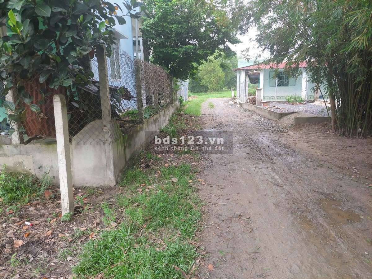 Chính chủ bán gấp 2 lô đất đẹp ngay trung tâm Đức Hòa, Long An