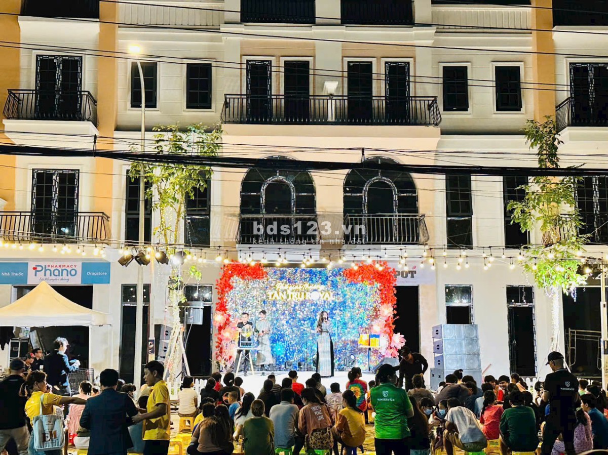 Sở hữu shophouse 1 trệt 3 lầu, 2 mặt tiền Cao Thị Mai, giá chỉ 2,6 tỷ, SHR, ngân hàng hỗ trợ vay 70%