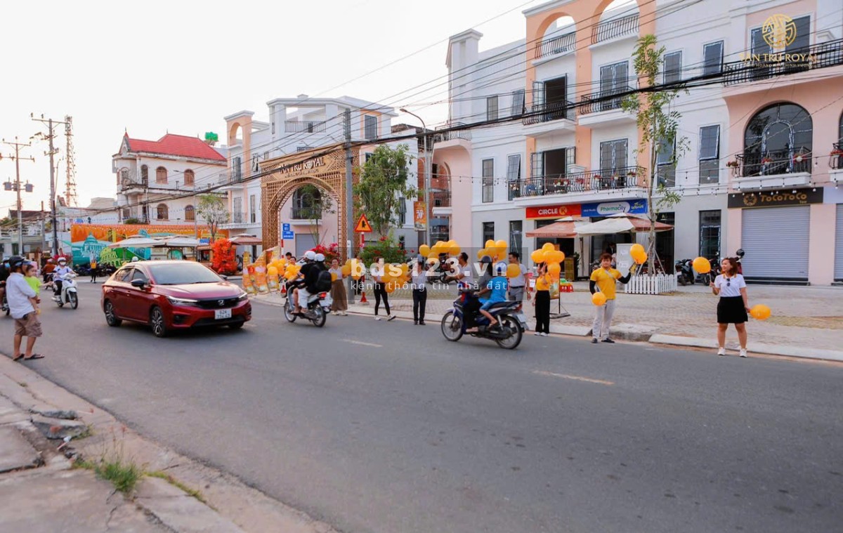Sở hữu shophouse 1 trệt 3 lầu, 2 mặt tiền Cao Thị Mai, giá chỉ 2,6 tỷ, SHR, ngân hàng hỗ trợ vay 70%