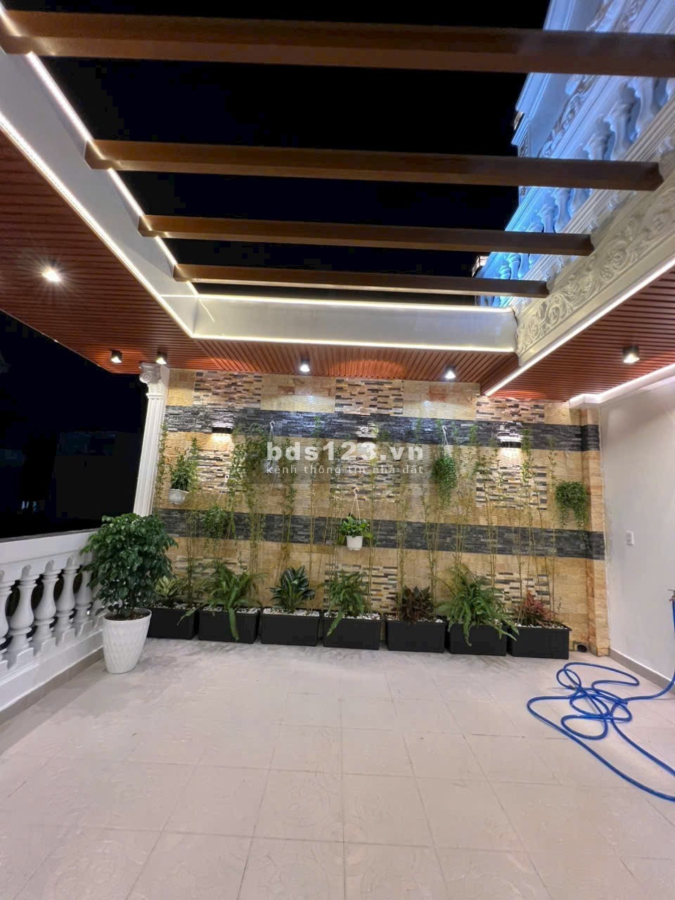 Bán nhà mặt phố Nguyễn Ảnh Thủ, 11,9 tỷ, 160m2, 4PN, 5WC, Q12, HCM