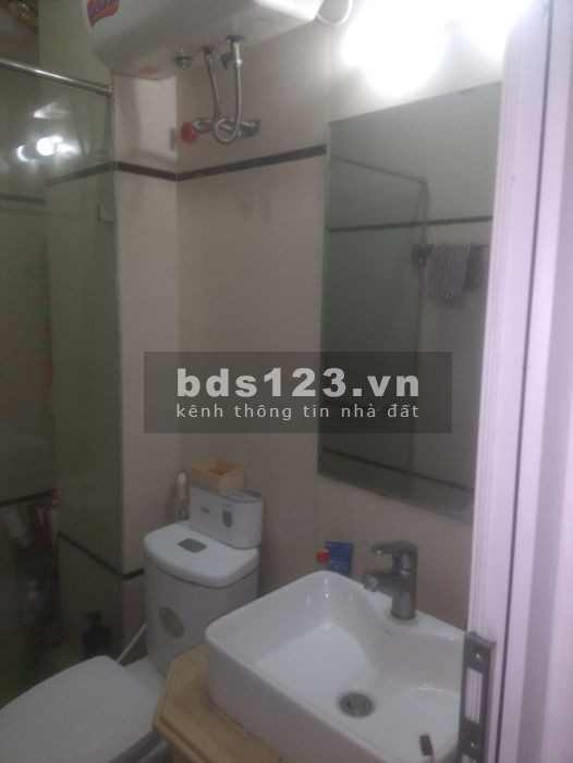 Bán nhà chính chủ 30.8 m2 x 5 tầng phường Phương Liên, quận Đống Đa, Hà Nội