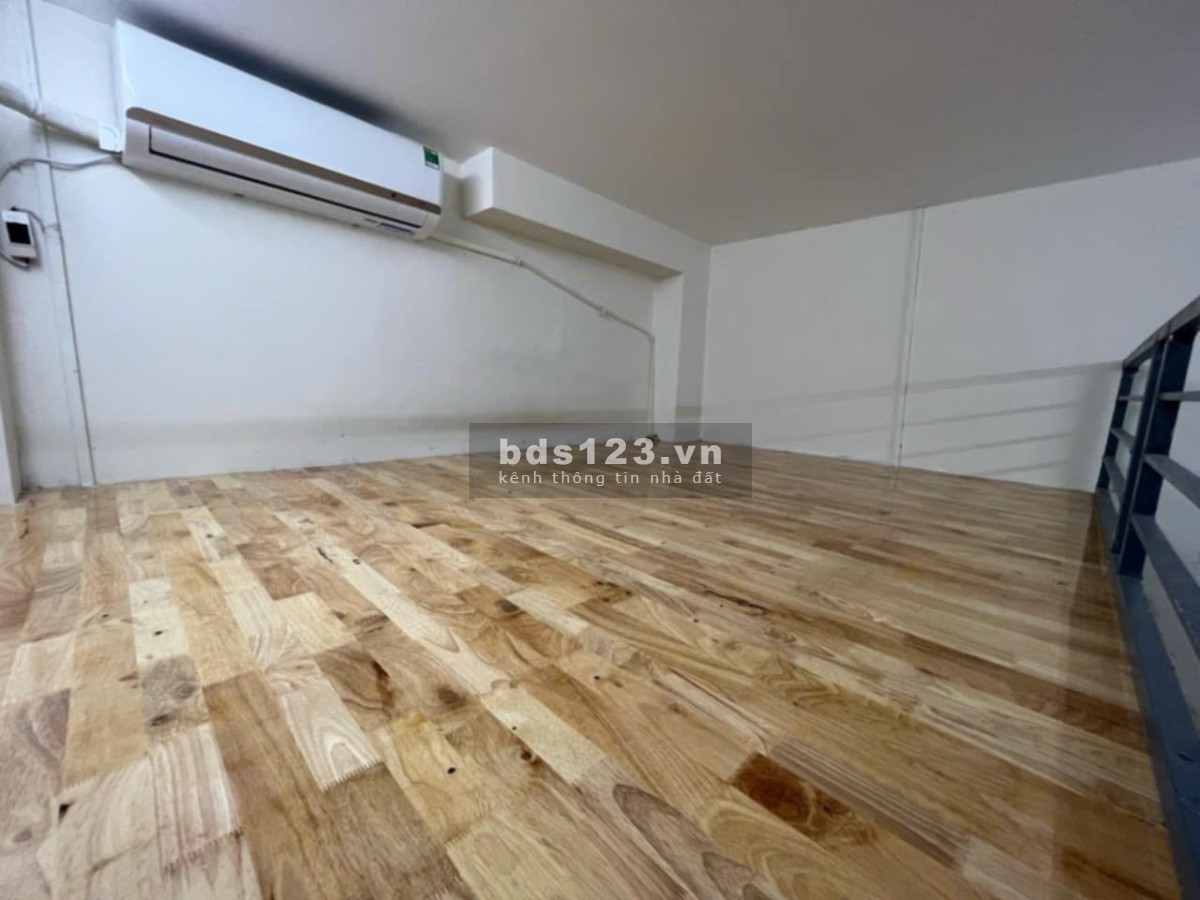 Phòng trọ có gác, giáp Phú Nhuận, cọc chỉ với 2củ