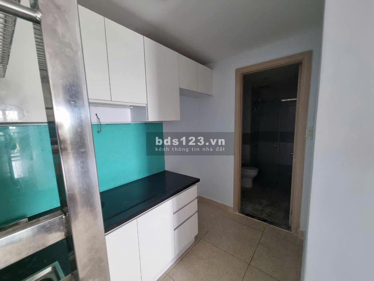 Chung cư Trung Đông Plaza, Trịnh Đình Thảo, TP: 2p ngủ, 2wc, 71m2 giá 8tr5