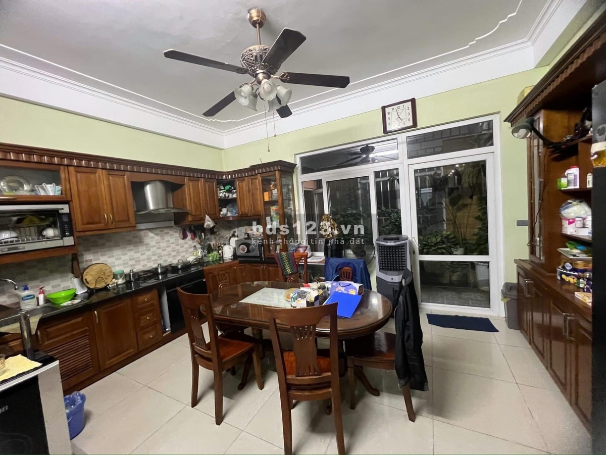 Bán liền kề mặt đường đôi KĐT Văn Khê - Thang máy - Kinh doanh - 82.5m2, mt 5m, giá 2x tỷ