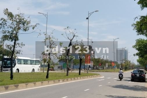 2,1x triệu, 105M2 mặt tiền Nguyễn Tất Thành nối dài, KĐT Golden Hill