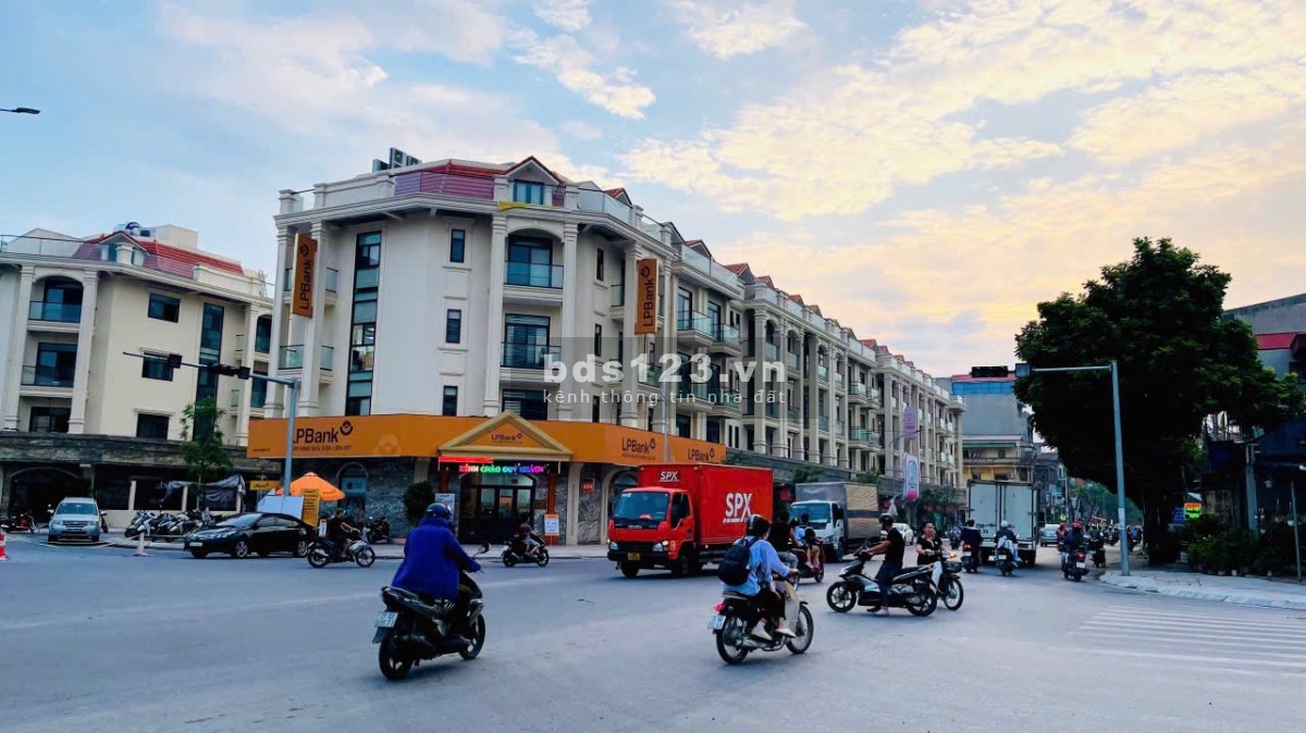 Shophouse - Liền Kề - Mặt đường 33m