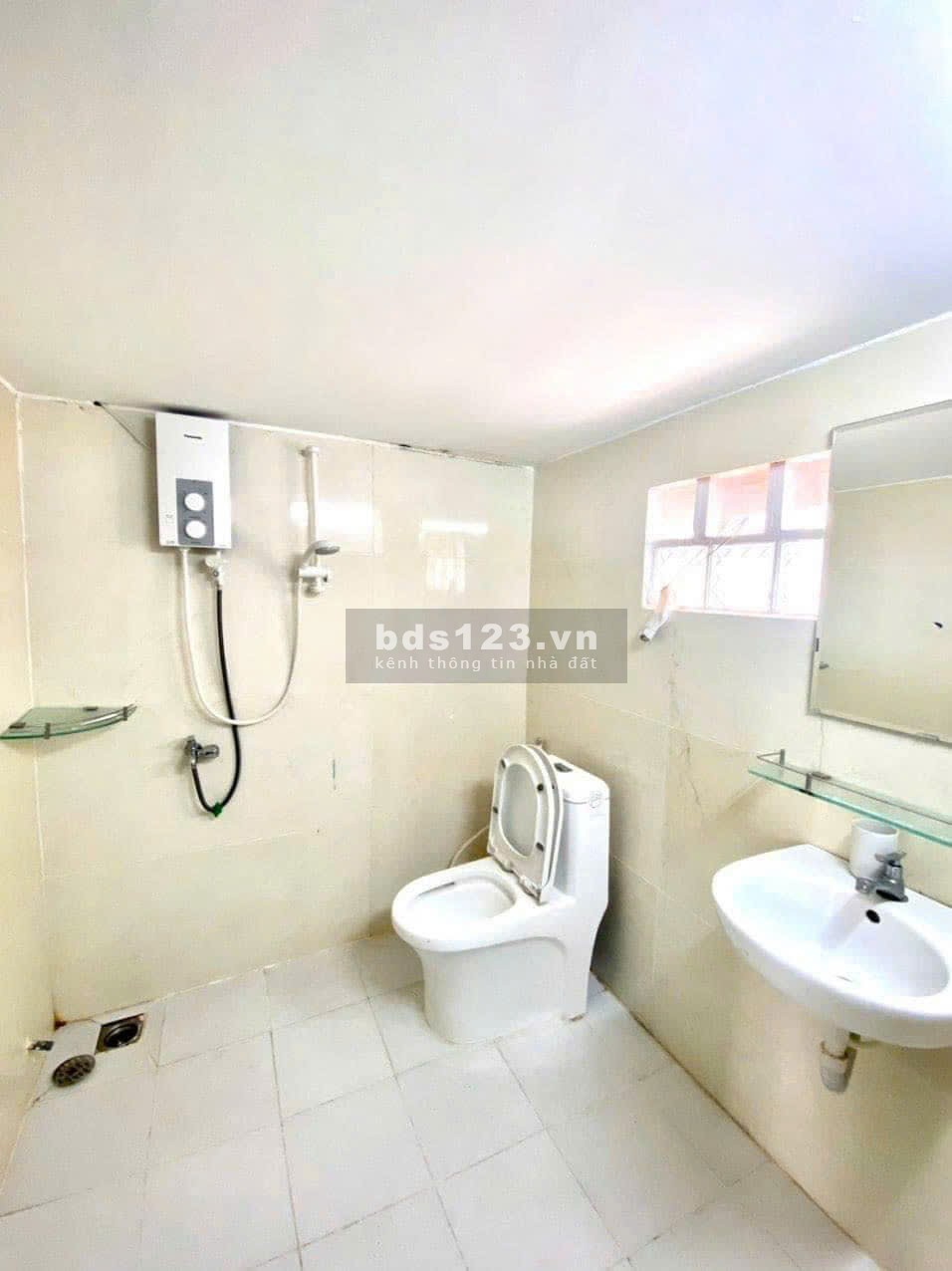 Cho thuê căn hộ duplex có ban công siêu thoáng tại gần KDC Cityland giá chỉ 5tr5