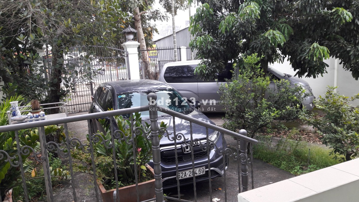 Cho Thuê villa 1000 m2 (10x100)mặt tiền đường Dương Công Khi, Hốc Môn