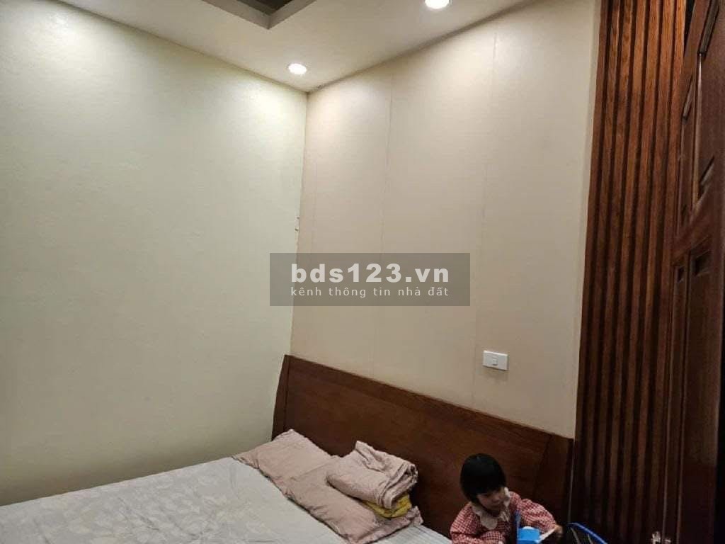 Siêu hiếm Cổ Bi - Gia Lâm - Hà Nội ô tô tránh vỉa hè nở hậu.