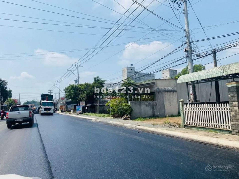 Bán 5 sào điều (20x150=4.968M2)SHR, nở hậu 92M cách QL200M giá 700tr, view suối, sát KCN 350ha