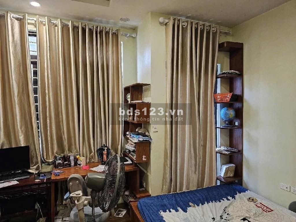 Siêu hiếm Cổ Bi - Gia Lâm - Hà Nội ô tô tránh vỉa hè nở hậu.