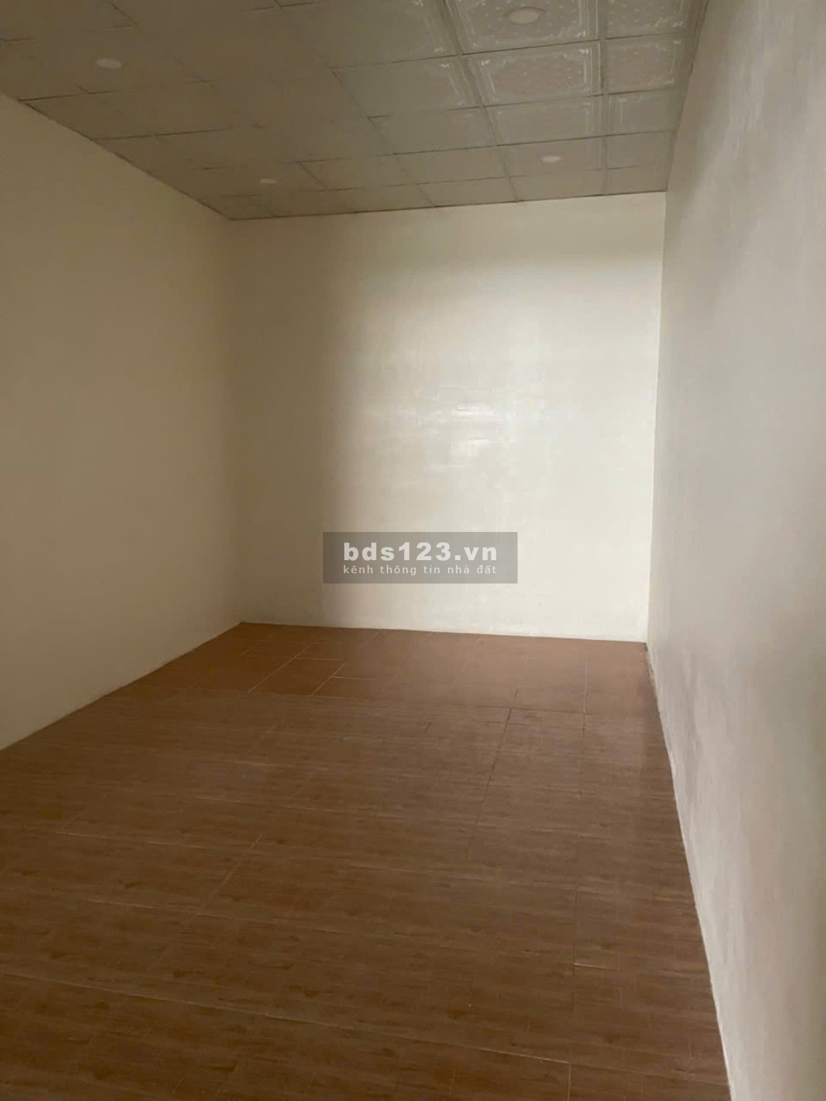 Cho thuê kho xưởng 487m2 gần Nguyễn Duy Trinh, phường Phú Hữu, Quận 9.