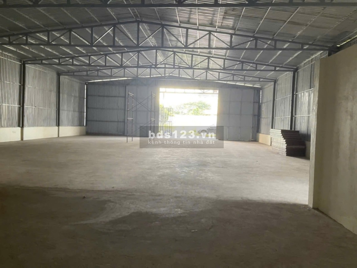 Cho thuê kho xưởng 487m2 gần Nguyễn Duy Trinh, phường Phú Hữu, Quận 9.