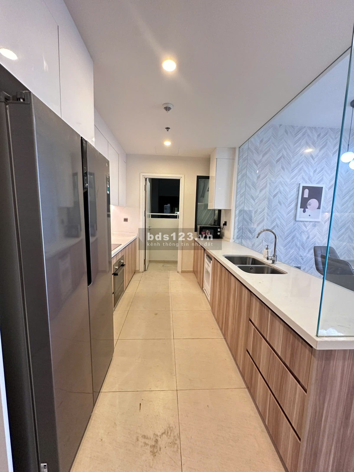 Q2 Thảo Điền 3PN view trực diện sông đầy đủ nội thất giá chỉ 13.499 tỷ