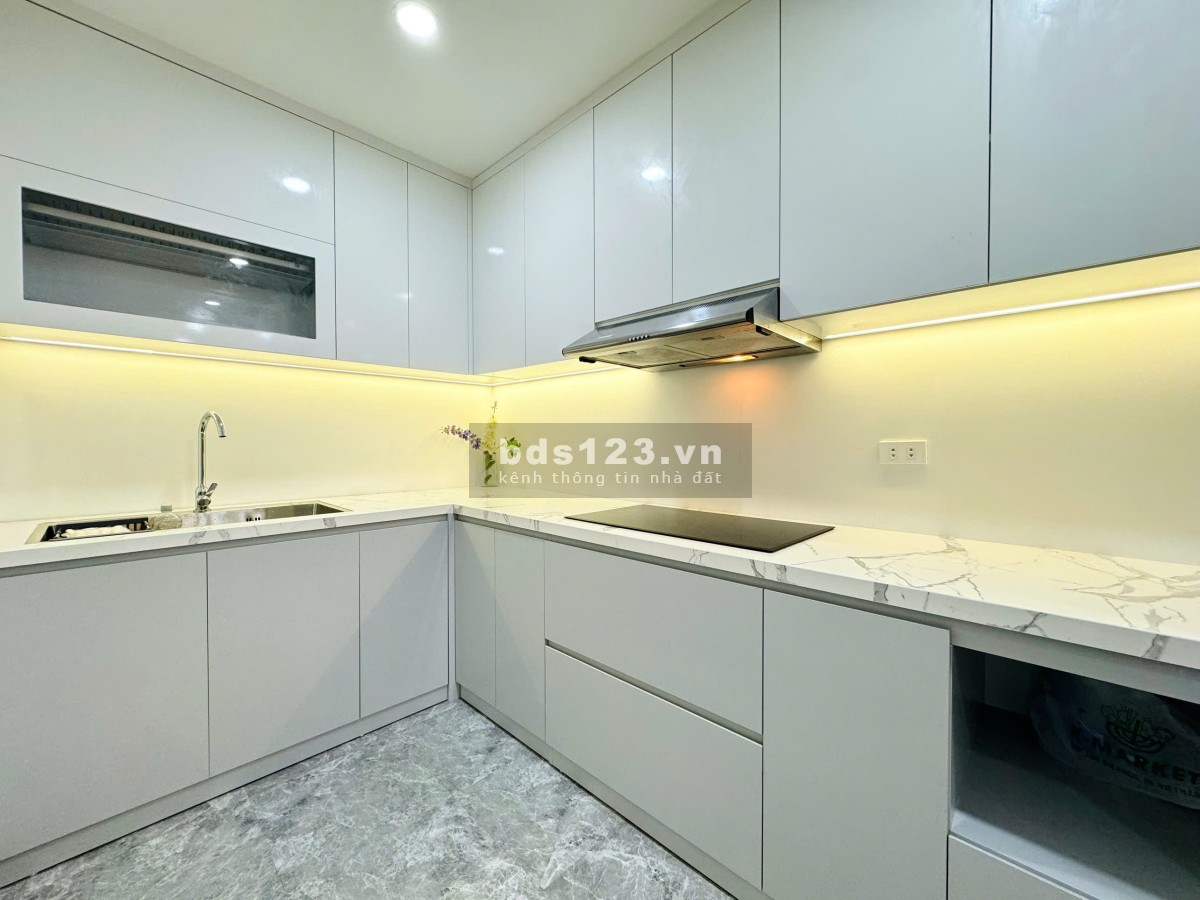 Tôi chính chủ cắt lỗ cần bán căn hộ 3 ngủ 60tr/m2 nhà đẹp thoáng mát
