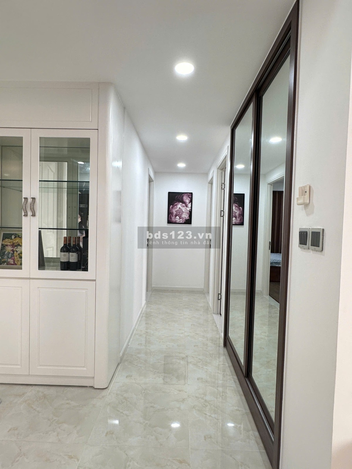 Bán gấp căn hộ Tropic Garden 3pn 100m2 view sông đầy đủ nội thất chỉ 7.9 tỷ
