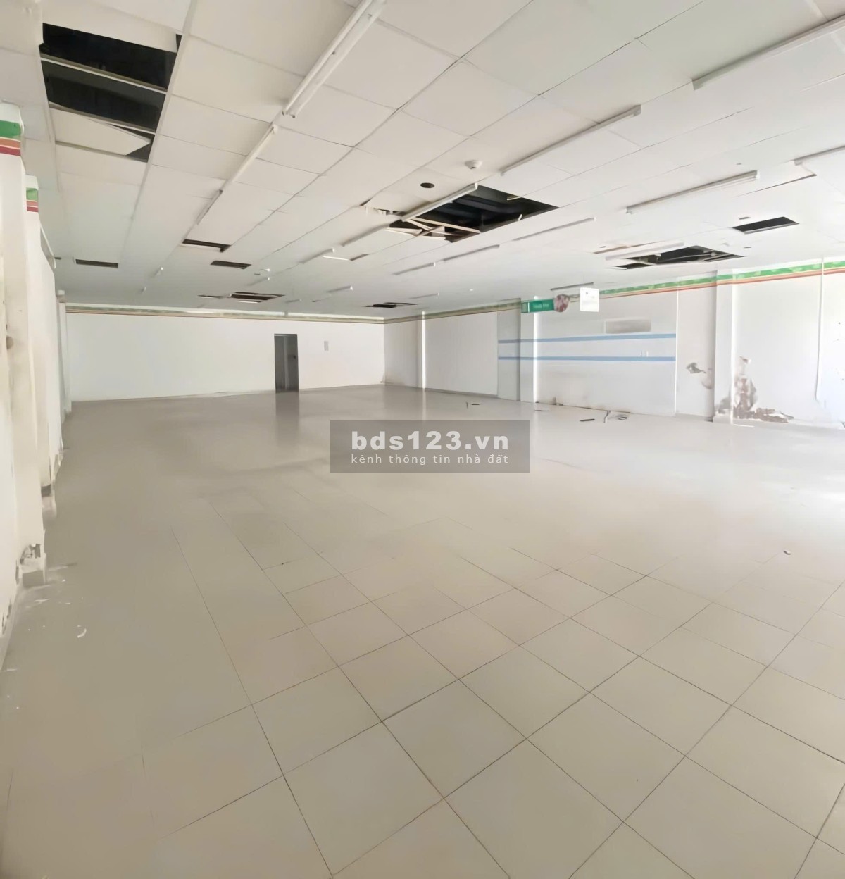 Cho thuê mặt bằng mt trống suốt kinh doanh phan đình phùng ngang 11m