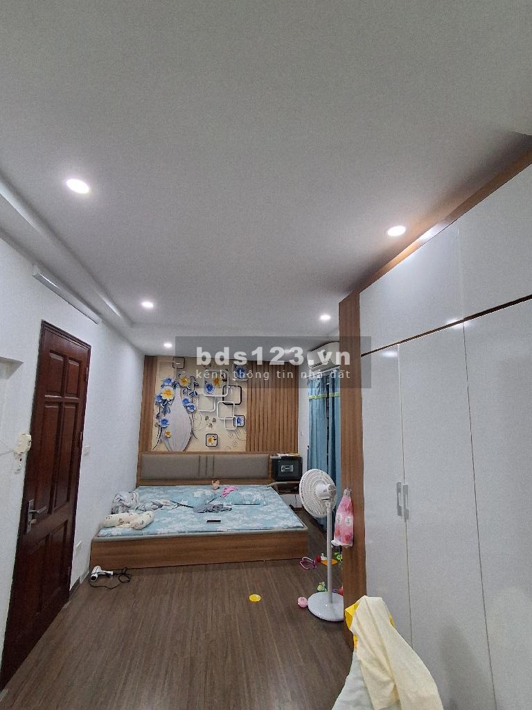 Bán nhà Kim Giang, Hoàng Mai, sổ đỏ nở hậu, full nội thất