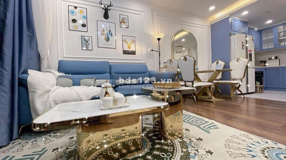Gia đình bán CH Hùng Vương Plaza 129m2, 3PN, 3WC, bancon rộng, có SH .Giá thật nhà thật : 7.9 tỷ TL