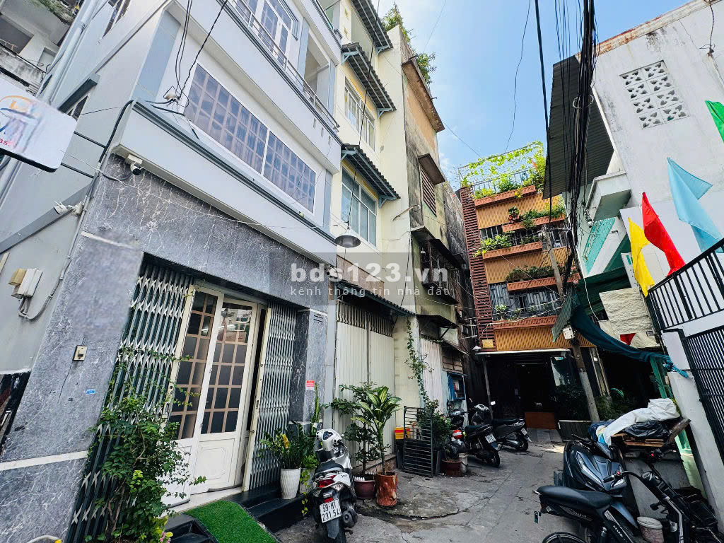 Chủ ngộp được giá là chốt, cực hiếm HXH, cách MT 30M, hẻm trước 4,5M - CN 41M2 - 2 Tầng - Nhỉnh 5 tỷ