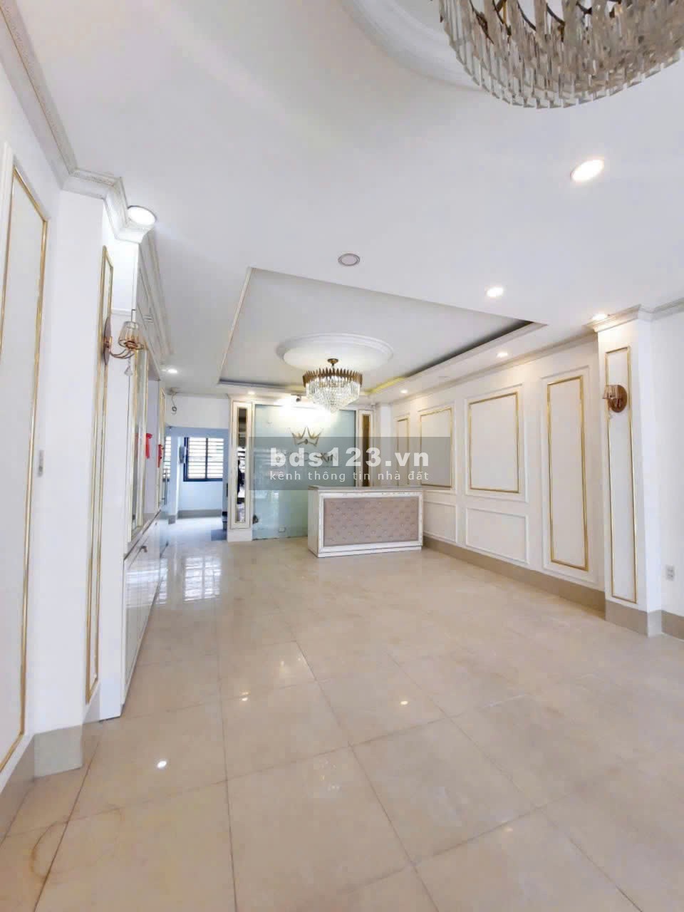 Cho thuê nhà mặt tiền đường Nguyễn Văn Cừ ngang 5m nhà mới xây 100%