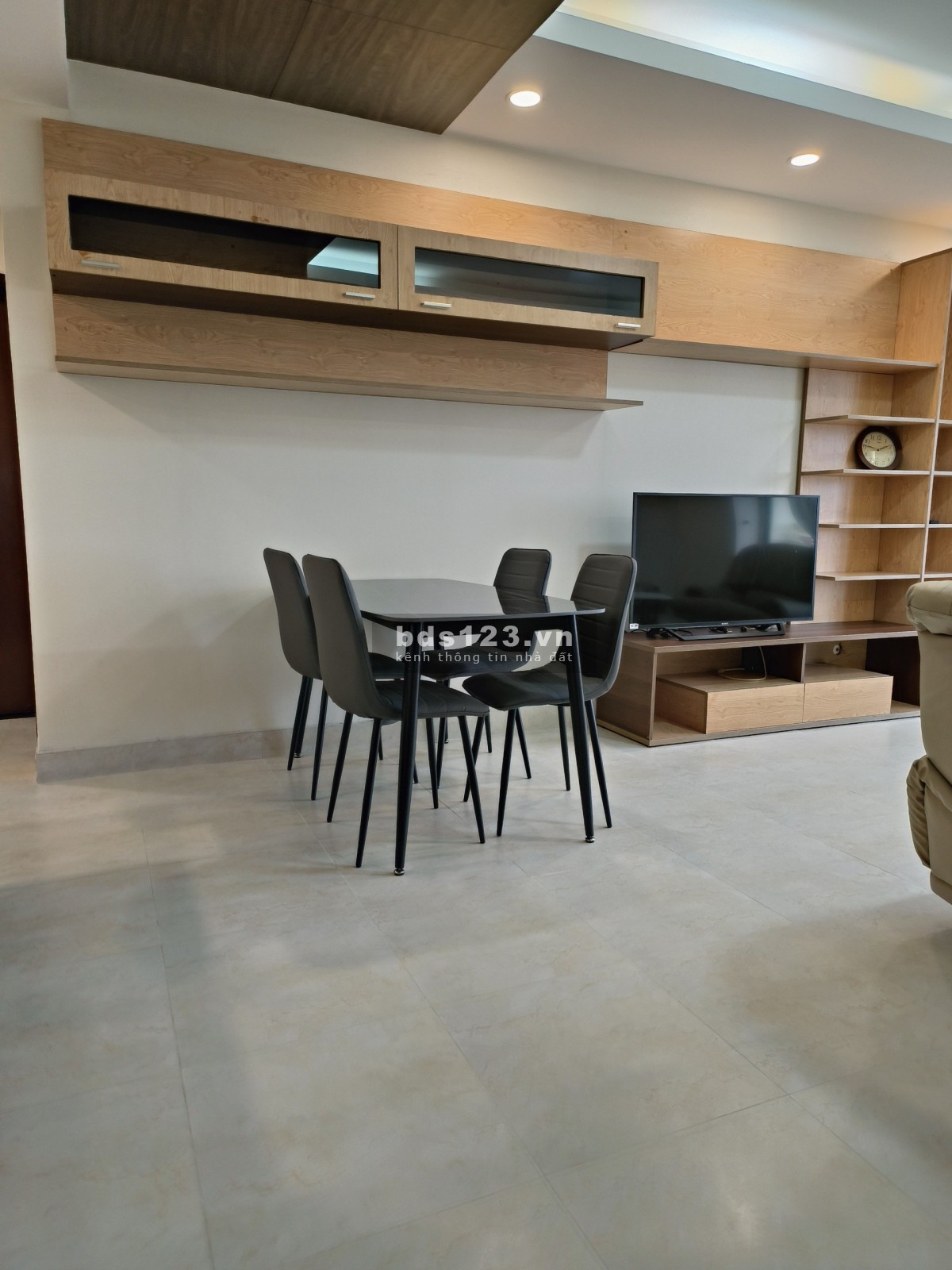 Gia đình cần bán CH Đất Phương Nam 141m2, 3pn, 2wc, tặng NT, góc, Sh lâu dài. Giá thật : 5.7 tỷ TL