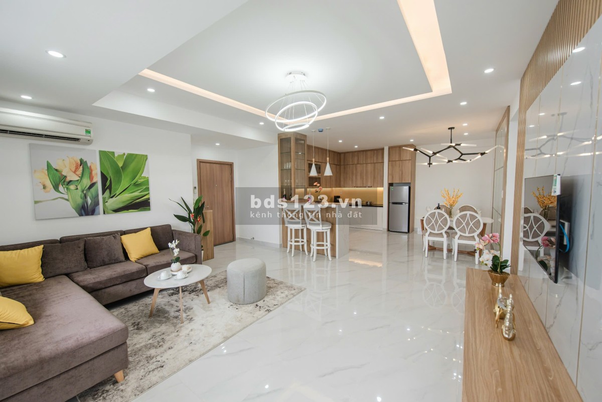 Căn hộ hoàn thiện hết trơn, đẹp đẽ giá rẻ 85m2, 2pn, 2wc, 2logia