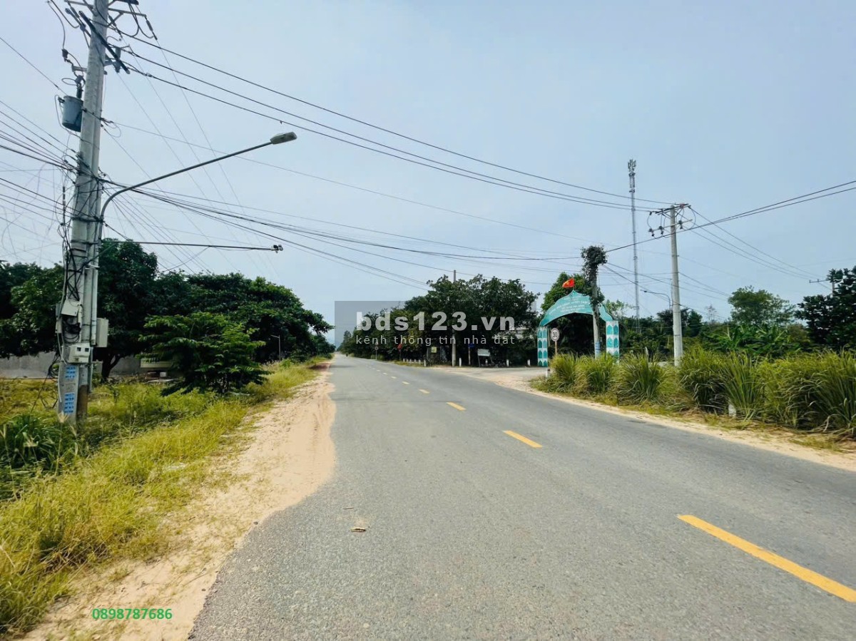Đất Bình Dương siêu rẻ chỉ 10 x 32 x 100m2 mà có 750 triệu chủ ngộp bank