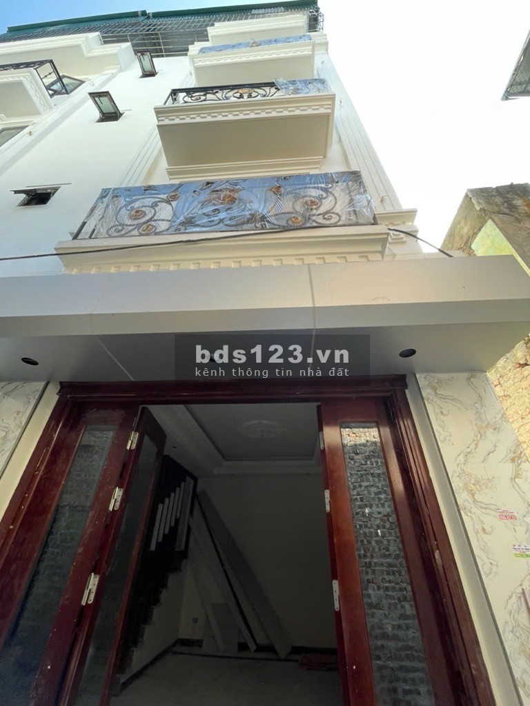 Đẹp - Ngõ thông - Bán nhà Vĩnh Hưng - Hoàng Mai - 5 Tang - 5,2 tỷ