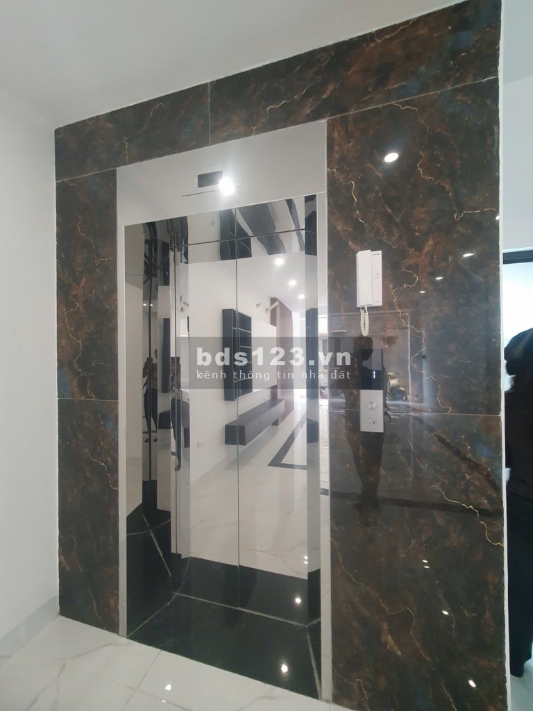 Chính chủ bán căn nhà Phúc lợi Long Biên, diện tích 51m, 6 Tầng. Thang máy. Giá 9.5 tỷ